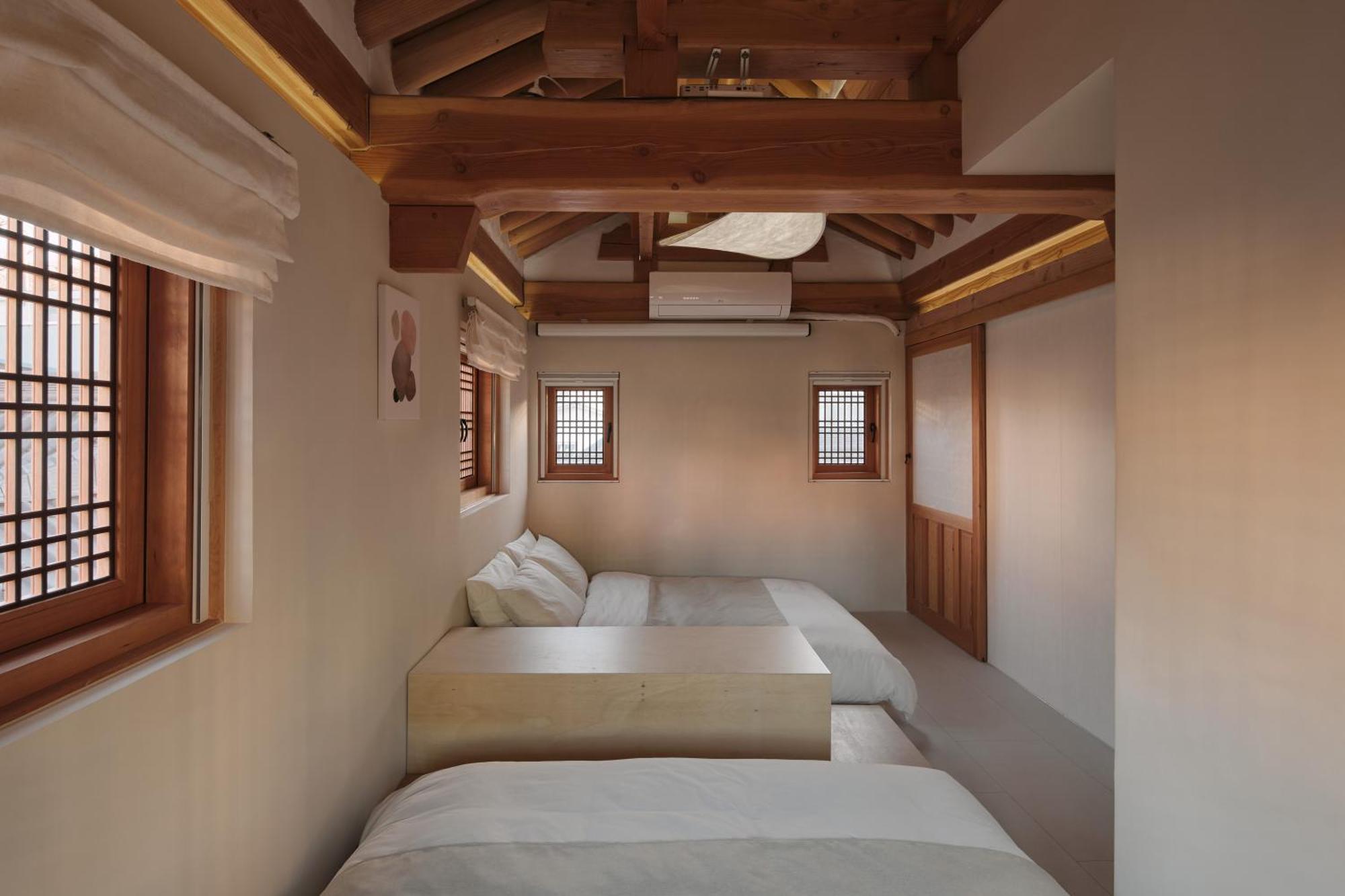 The Korean Traditional Hanok In Downtown Seoul For Convenient Public Transportation - Seoul Ari Buitenkant foto
