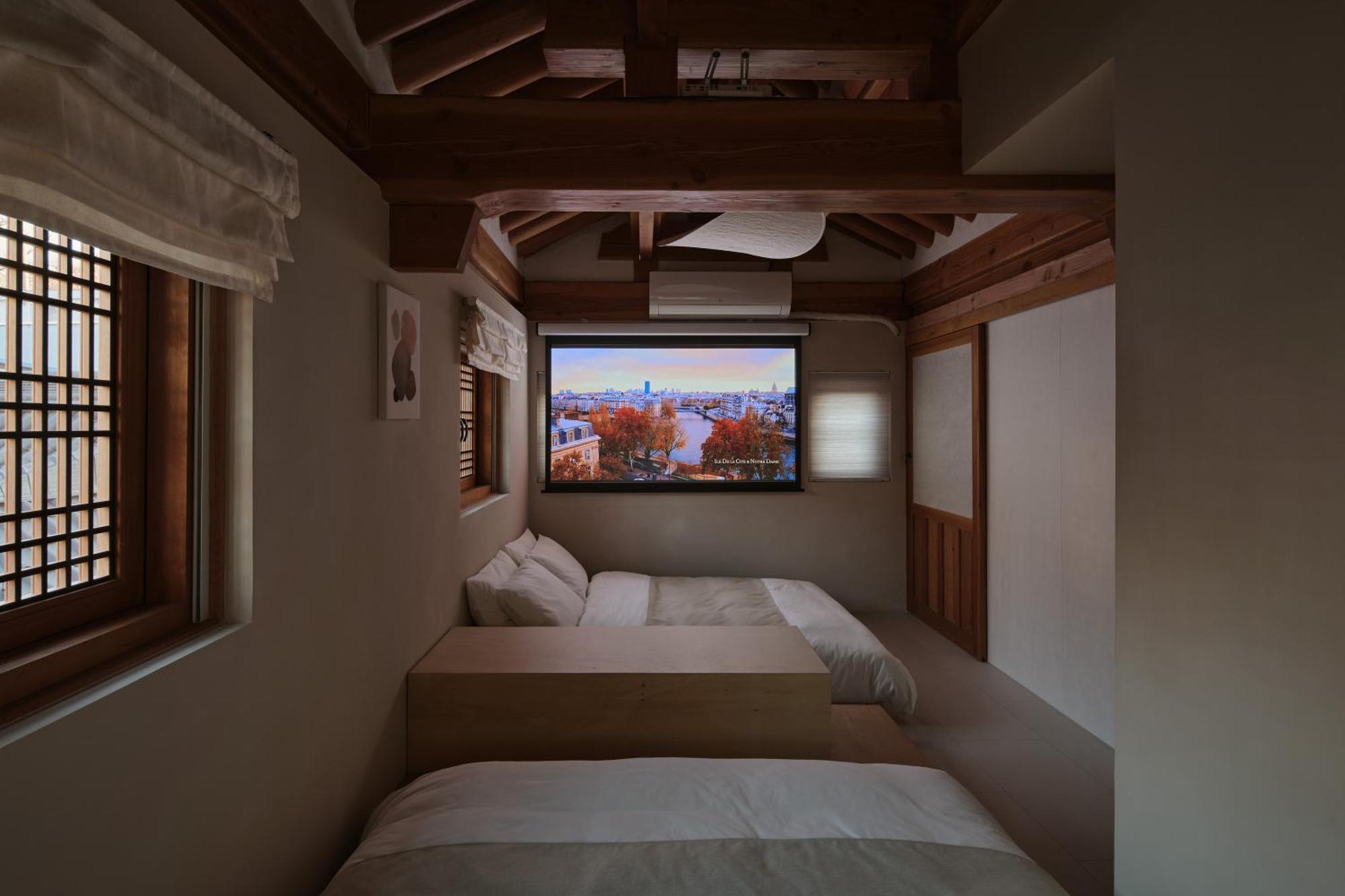 The Korean Traditional Hanok In Downtown Seoul For Convenient Public Transportation - Seoul Ari Buitenkant foto