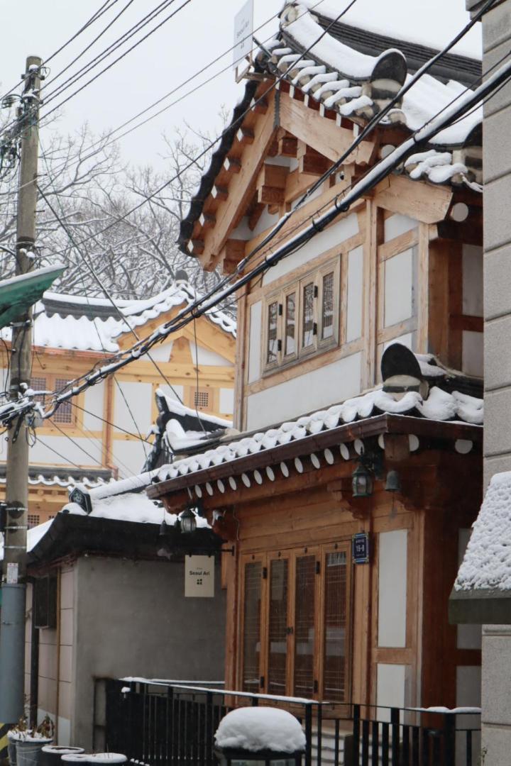 The Korean Traditional Hanok In Downtown Seoul For Convenient Public Transportation - Seoul Ari Buitenkant foto